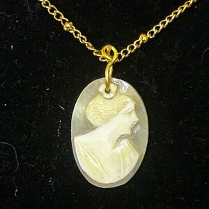 Gold-Tone Cameo Pendant Necklace - White/Gold